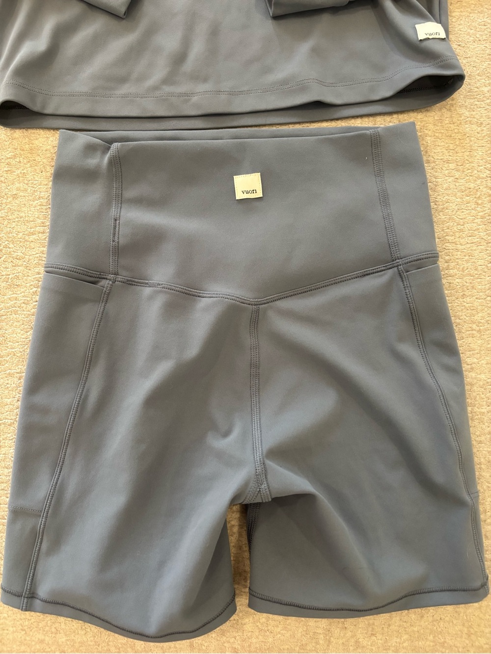 Vuori Slate gray/blue Bike Shorts with Matching Quarter-Zip Top - Picture 4 of 8